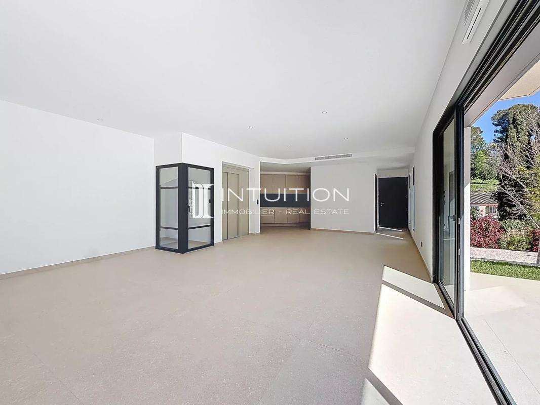 House Mougins