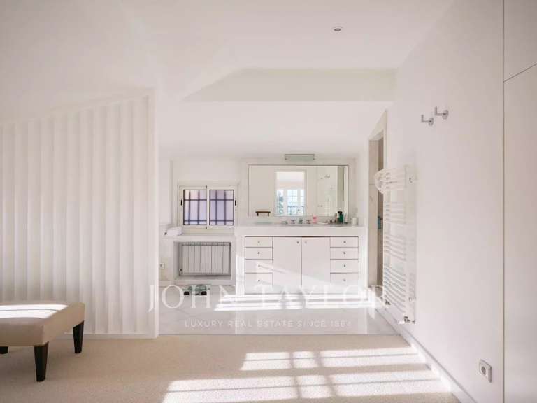 Maison Mougins - 13 chambres - 972m²