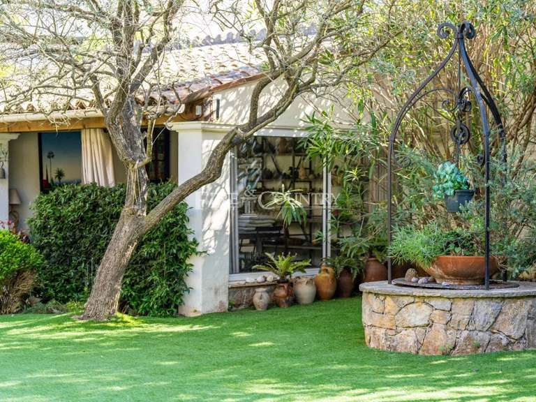 Maison Mougins - 162m²