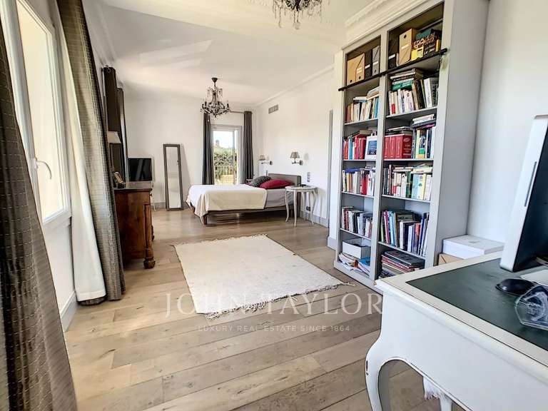Maison Mougins - 5 chambres - 234m²