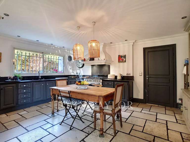 Maison Mougins - 5 chambres - 234m²