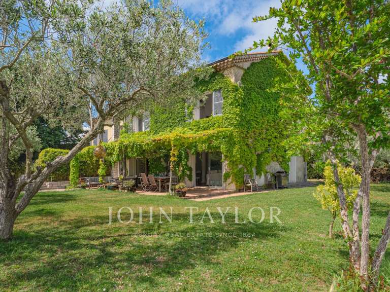 Maison Mougins - 5 chambres - 234m²