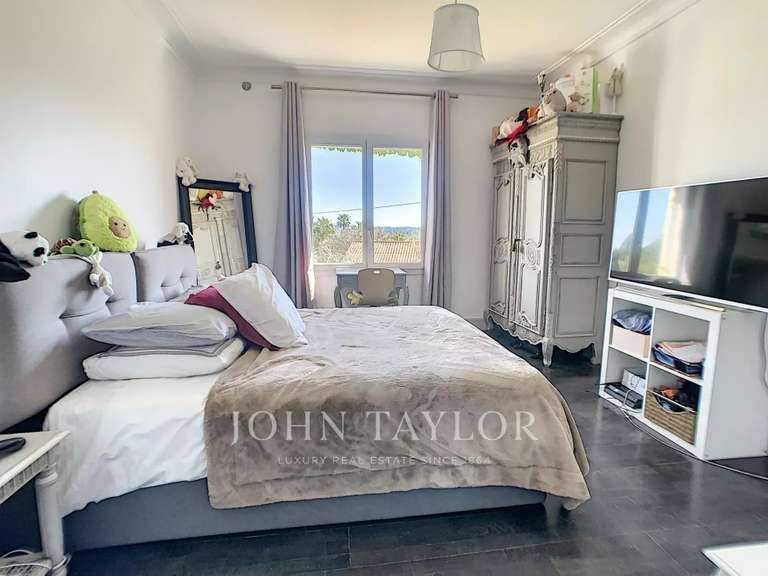 Maison Mougins - 5 chambres - 234m²