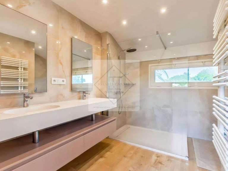 Maison Mougins - 4 chambres