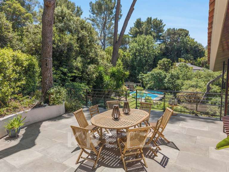 Maison Mougins - 4 chambres - 245m²