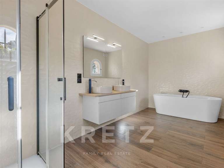 Maison Mougins - 4 chambres - 308m²