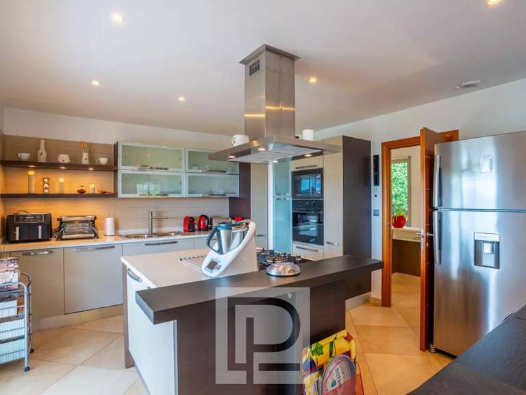 Maison Mougins - 4 chambres - 282m²