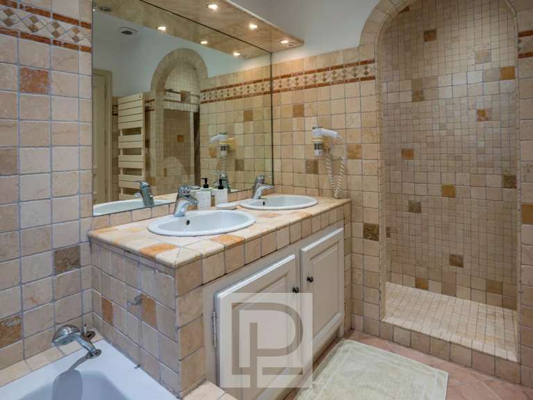Maison Mougins - 5 chambres - 350m²