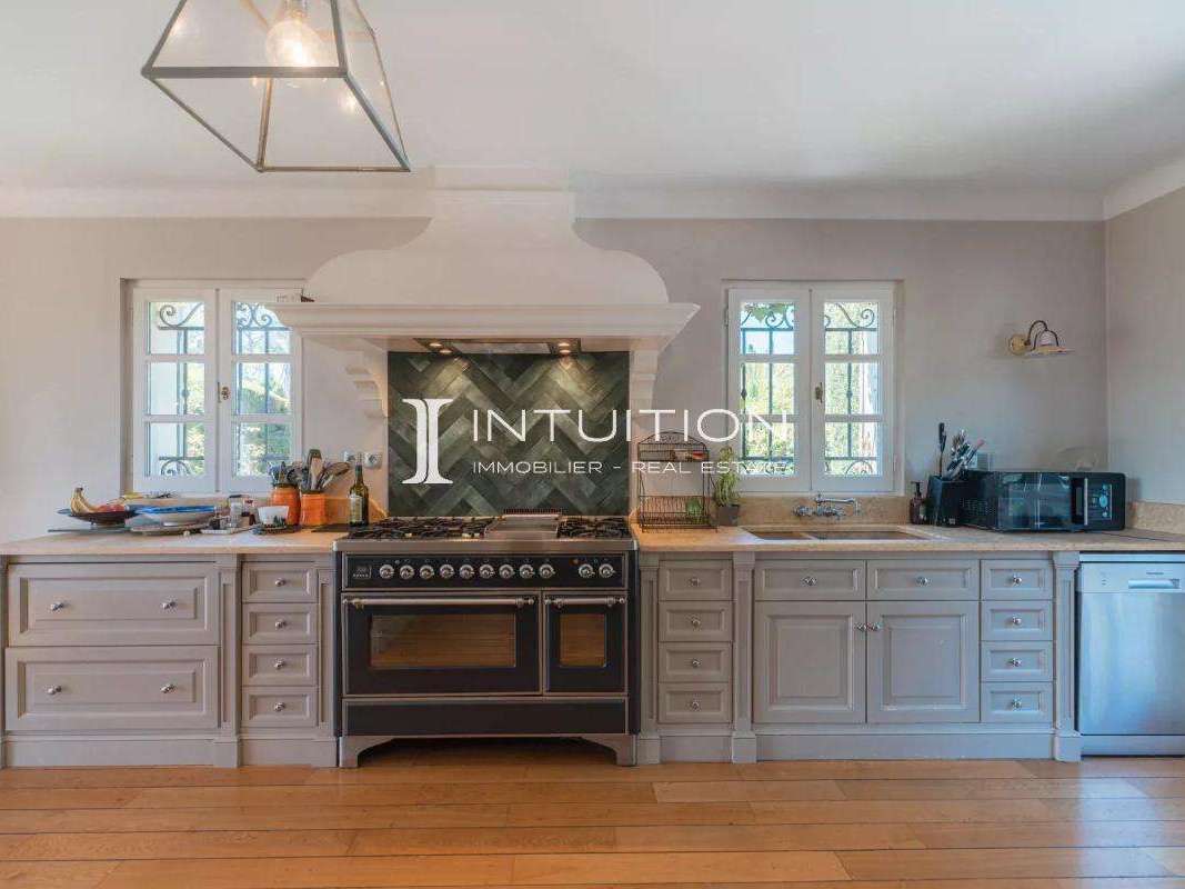 House Mougins