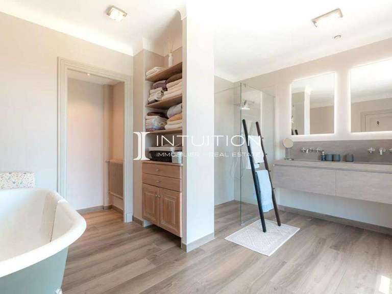Maison Mougins - 4 chambres