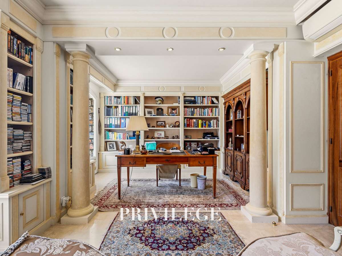 House Mougins