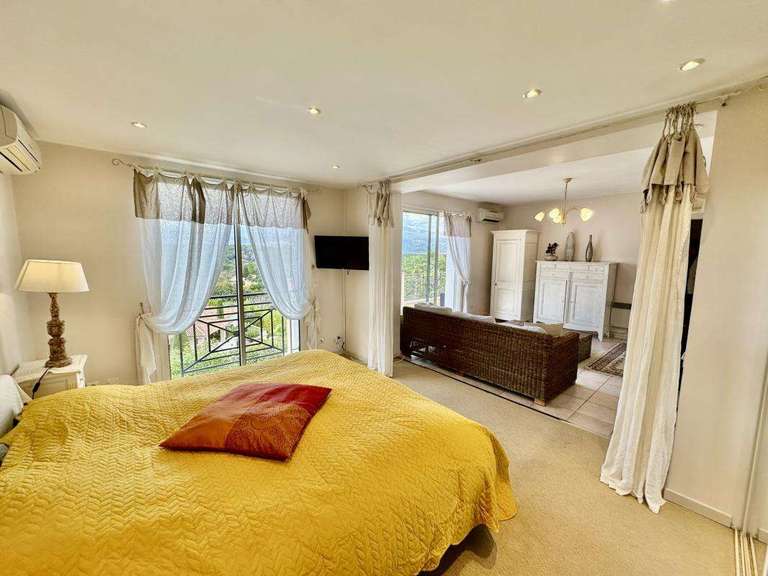 Maison Mougins - 5 chambres