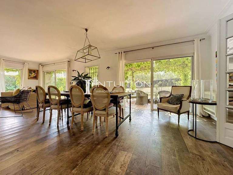 Maison Mougins - 5 chambres