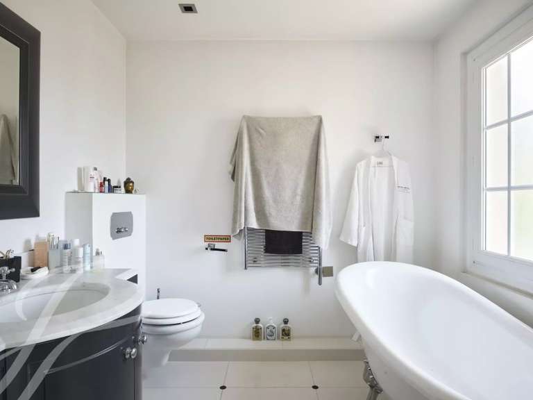 Maison Mougins - 4 chambres - 250m²