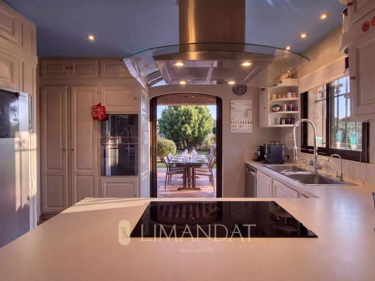 Maison Mougins - 6 chambres - 278m²