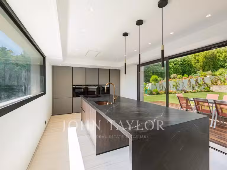 Maison Mougins - 5 chambres - 260m²