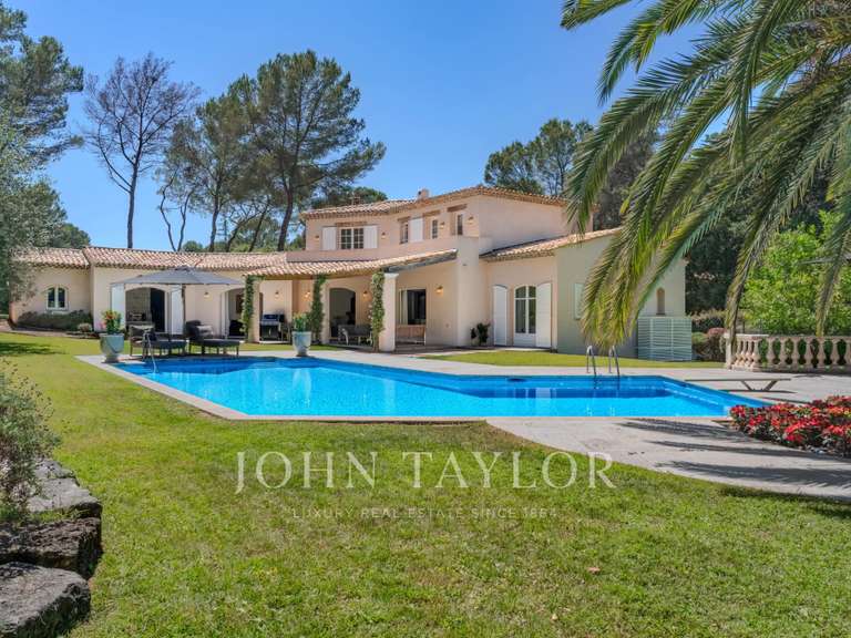Maison Mougins - 5 chambres - 267m²