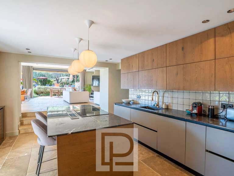 Maison Mougins - 4 chambres - 282m²