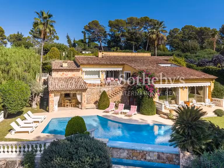 Maison Mougins - 4 chambres - 245m²