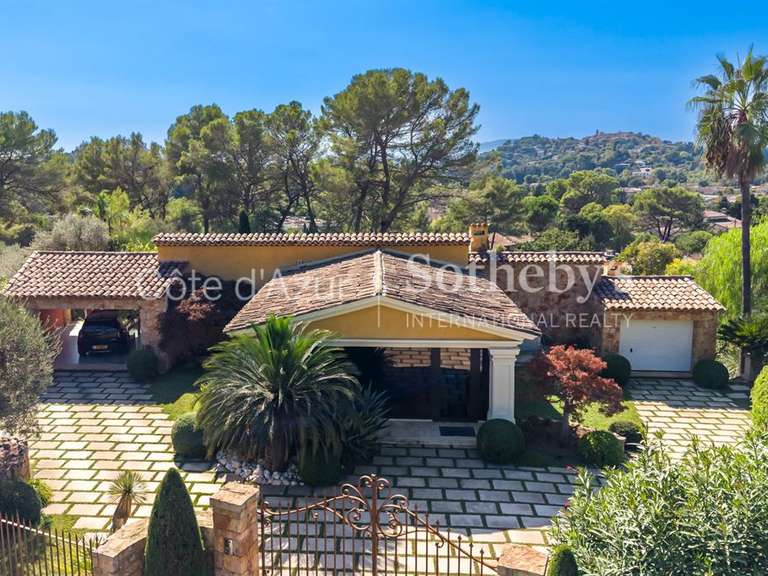 Maison Mougins - 4 chambres - 245m²