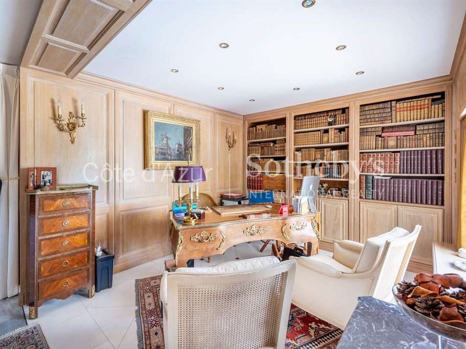 House Mougins