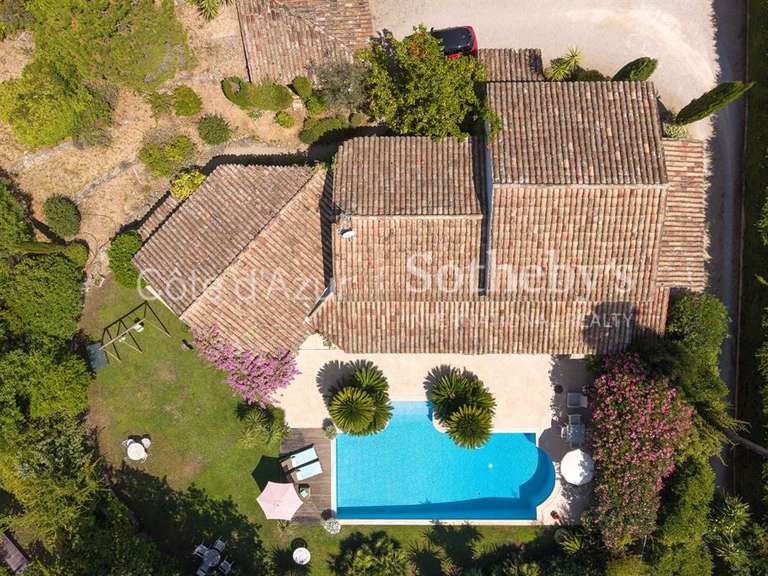 Maison Mougins - 6 chambres - 214m²
