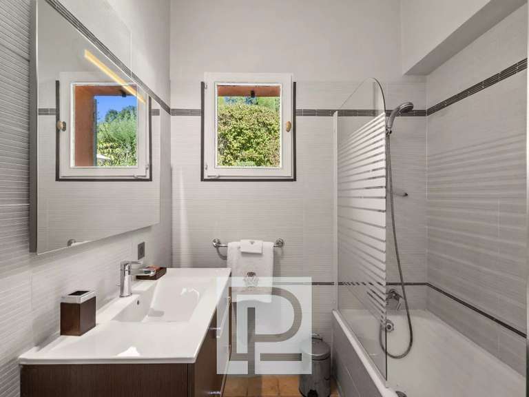 Property Mougins - 6 bedrooms - 410m²