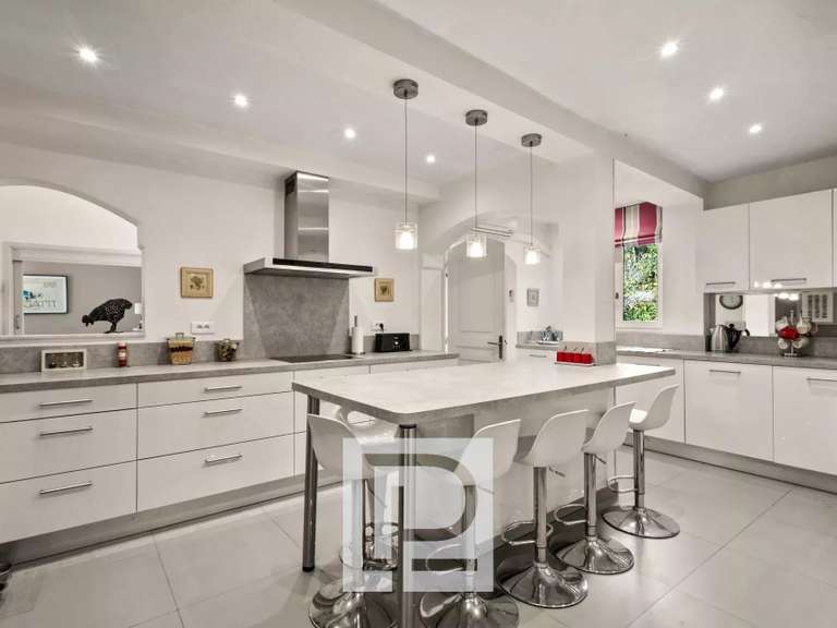 Property Mougins - 6 bedrooms - 410m²
