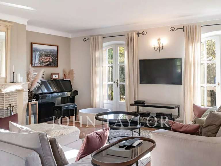 Property Mougins - 4 bedrooms - 300m²
