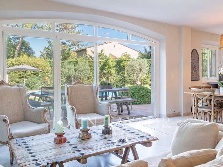 Propriété Mougins - 5 chambres - 300m²