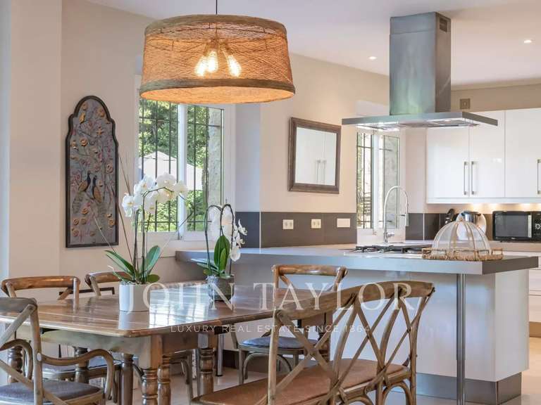 Propriété Mougins - 5 chambres - 300m²