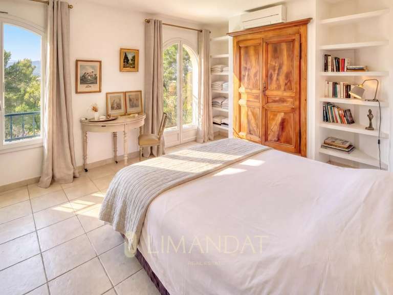 Propriété Mougins - 5 chambres - 230m²