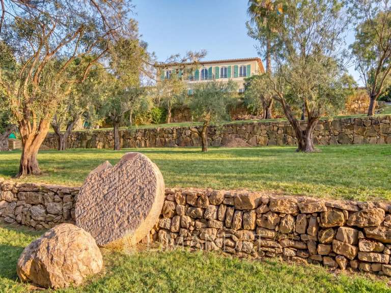 Propriété Mougins - 5 chambres - 230m²