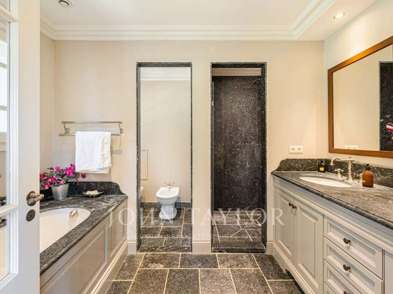 Propriété Mougins - 5 chambres - 359m²