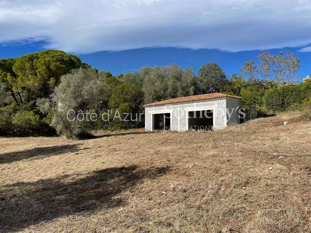 Terrain Mougins
