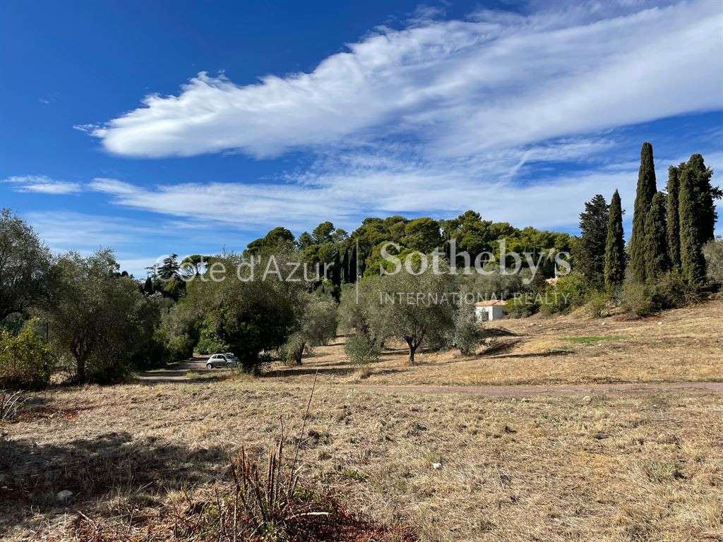 Terrain Mougins