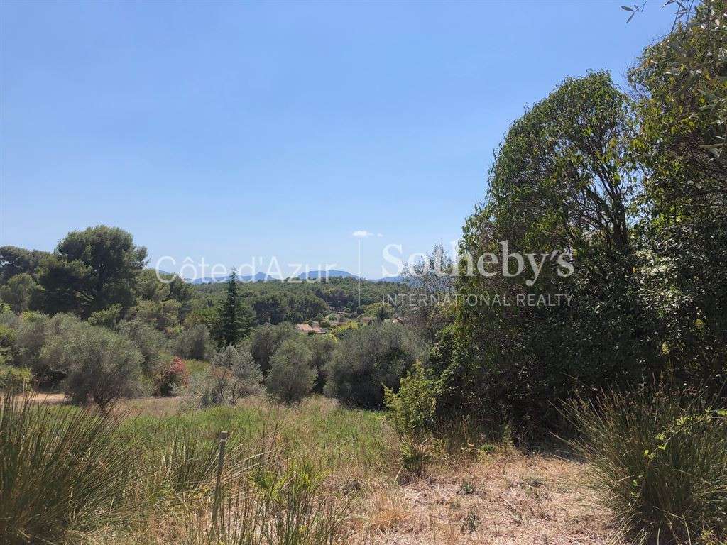 Terrain Mougins