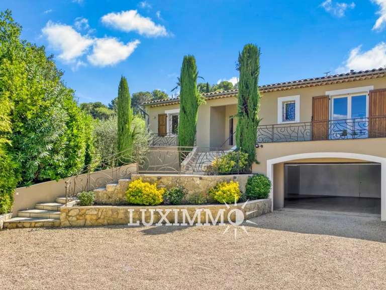 Villa Mougins - 5 bedrooms - 352m²