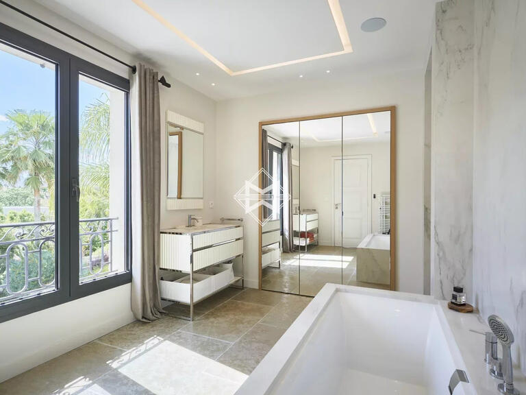 Villa Mougins - 5 bedrooms - 444m²