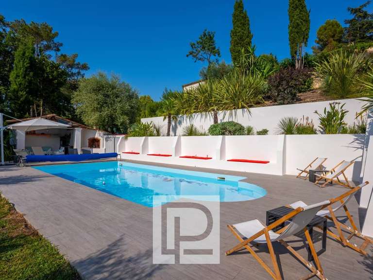 Villa Mougins - 4 chambres - 241m²