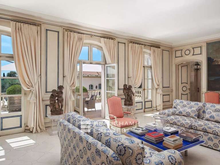 Villa Mougins - 10 chambres - 1135m²