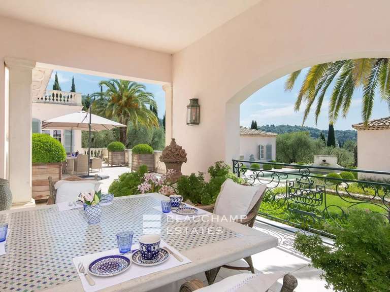 Villa Mougins - 10 chambres - 1135m²
