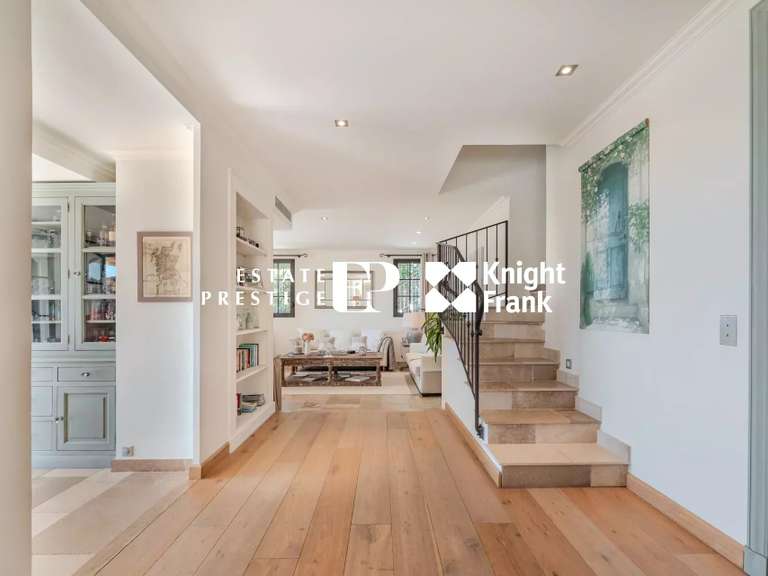Villa Mougins - 5 bedrooms - 270m²