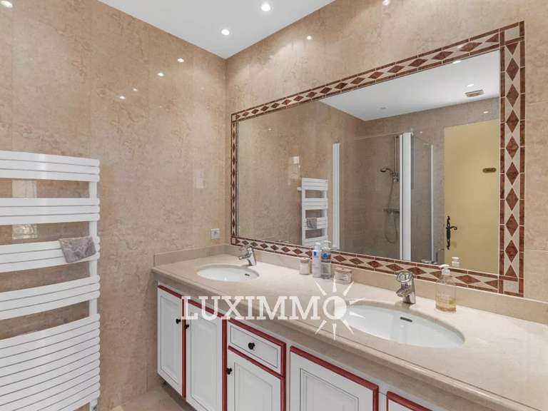 Villa Mougins - 6 chambres - 322m²