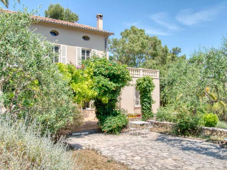 Villa Mougins - 4 bedrooms - 277m²