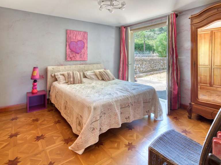 Villa Mougins - 4 bedrooms - 277m²