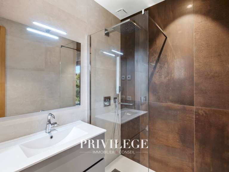 Villa Mougins - 6 bedrooms - 340m²