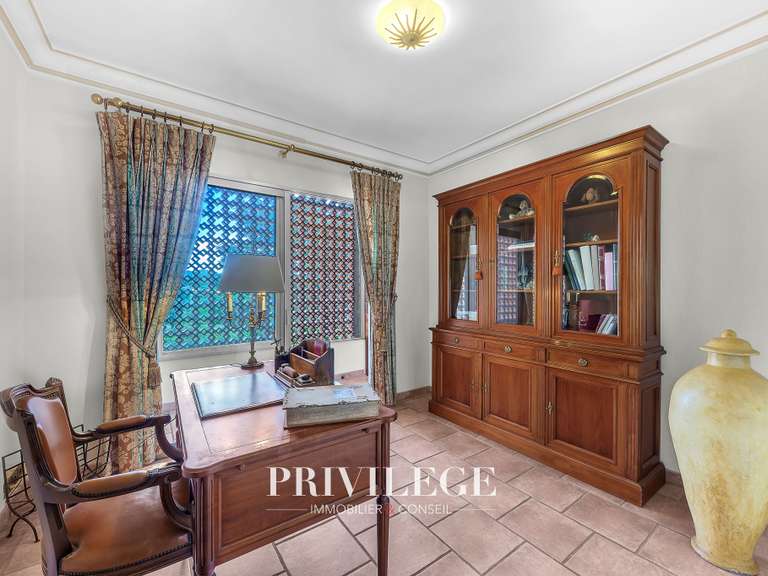 Villa Mougins - 6 bedrooms - 170m²