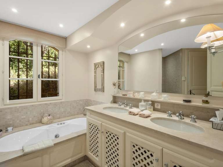 Villa Mougins - 300m²