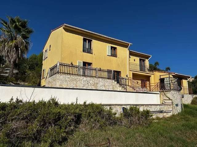 Villa Mougins - 195m²